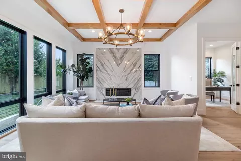 Living - Undisclosed, Mclean, VA 22101 photo 2 of 3