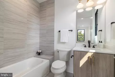 Bath - Undisclosed, Mclean, VA 22101 photo 7 of 10