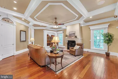 Living - 7247 Addington Dr, Mclean, VA 22101 photo 5 of 5