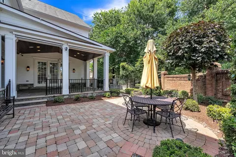Exterior - 7247 Addington Dr, Mclean, VA 22101 photo 8 of 12