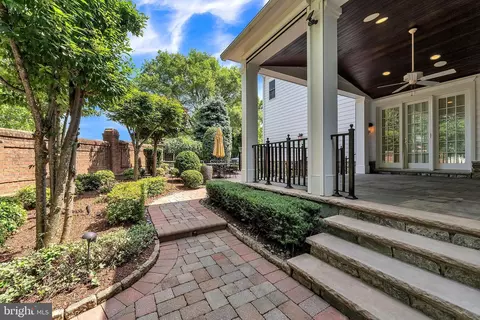 Exterior - 7247 Addington Dr, Mclean, VA 22101 photo 7 of 12