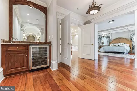 Entry Way - 7247 Addington Dr, Mclean, VA 22101 photo 9 of 12