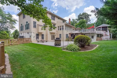 Exterior - 10936 Hunter Gate Way, Reston, VA 20194 photo 7 of 15