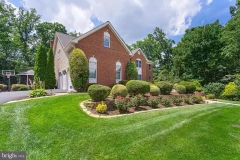 Exterior - 10936 Hunter Gate Way, Reston, VA 20194 photo 15 of 15