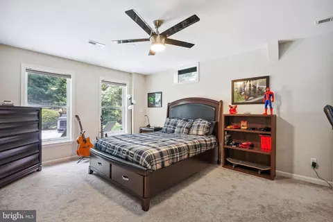 Bedroom - 10936 Hunter Gate Way, Reston, VA 20194 photo 7 of 8