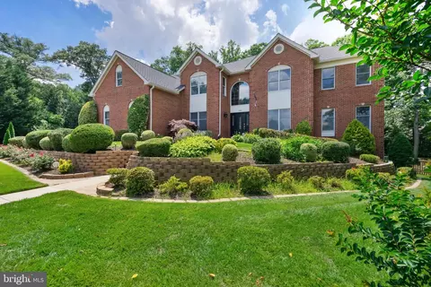 Exterior - 10936 Hunter Gate Way, Reston, VA 20194 photo 2 of 15