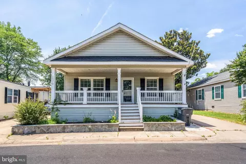 14513 Swissair Pl, Chantilly, VA 20151