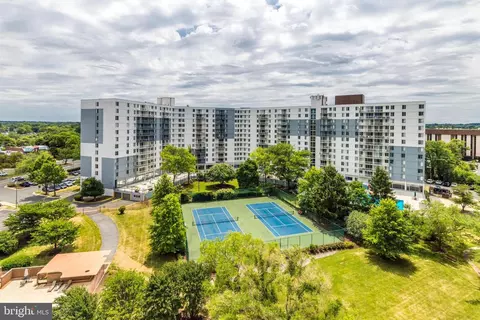 6800 Fleetwood Rd #1116, Mclean, VA 22101