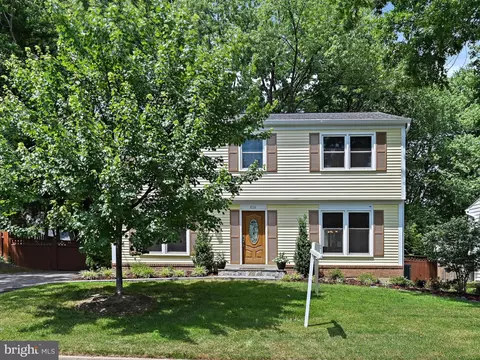 616 Worchester St, Herndon, VA 20170
