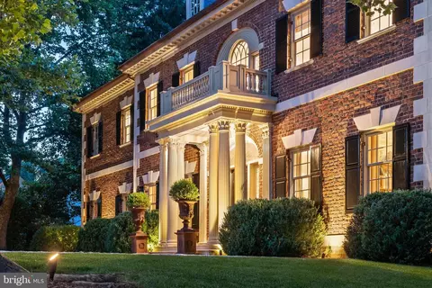 6450 Kedleston Ct, Mclean, VA 22101