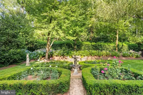 6450 Kedleston Ct, Mclean, VA 22101 photo 64