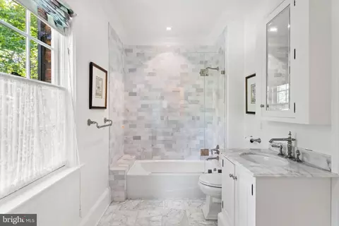 6450 Kedleston Ct, Mclean, VA 22101 photo 45