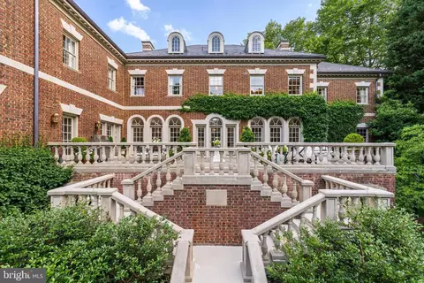 6450 Kedleston Ct, Mclean, VA 22101 photo 5