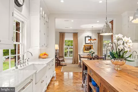 6450 Kedleston Ct, Mclean, VA 22101 photo 21
