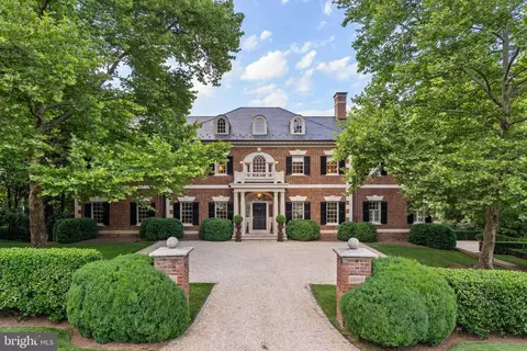6450 Kedleston Ct, Mclean, VA 22101 photo 3