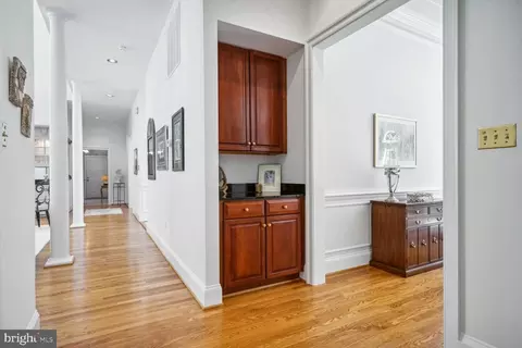 Entry Way - 8904 Chequers Way, Mclean, VA 22102 photo 3 of 8
