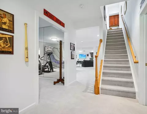 Entry Way - 8904 Chequers Way, Mclean, VA 22102 photo 8 of 8