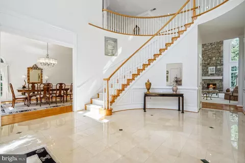 Entry Way - 8904 Chequers Way, Mclean, VA 22102 photo 1 of 8