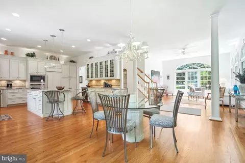 Dining - 8904 Chequers Way, Mclean, VA 22102 photo 4 of 5