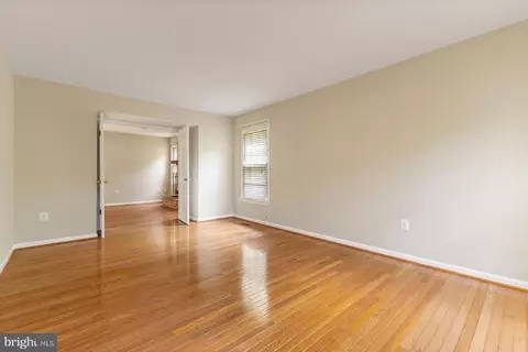 9303 Janphil Ln, Springfield, VA 22153 photo 13