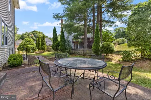 9303 Janphil Ln, Springfield, VA 22153 photo 38