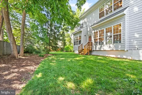 Exterior - 8560 Bauer Cir, Springfield, VA 22152 photo 7 of 10
