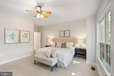 Bedroom - 8560 Bauer Cir, Springfield, VA 22152 photo 2 of 11