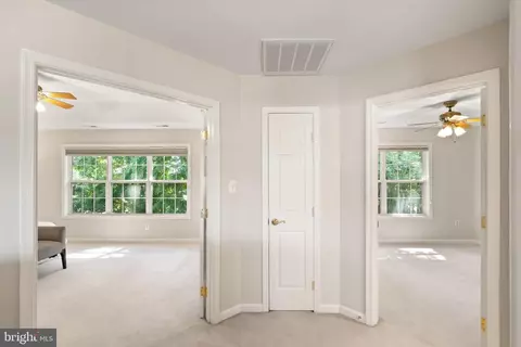 Entry Way - 8560 Bauer Cir, Springfield, VA 22152 photo 6 of 10
