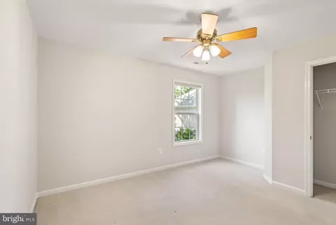 Bedroom - 8560 Bauer Cir, Springfield, VA 22152 photo 9 of 11