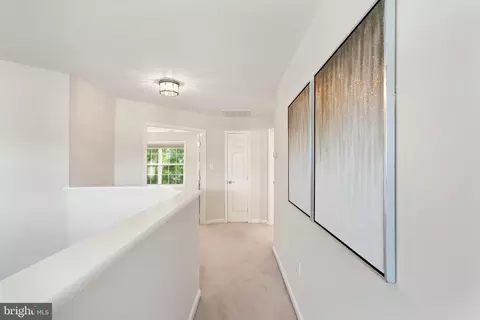 Entry Way - 8560 Bauer Cir, Springfield, VA 22152 photo 5 of 10