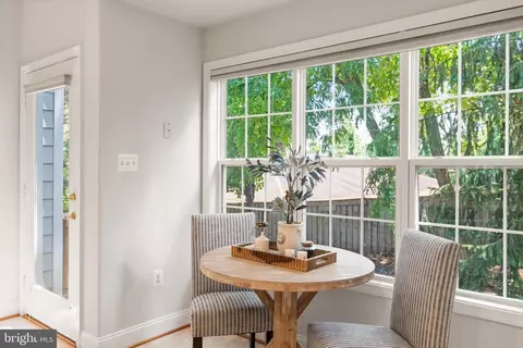 Dining - 8560 Bauer Cir, Springfield, VA 22152 photo 4 of 5