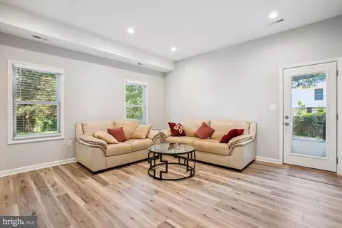 Living - 5821 Atteentee Rd, Springfield, VA 22150 photo 3 of 3