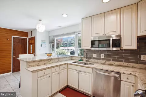 Kitchen - 5821 Atteentee Rd, Springfield, VA 22150 photo 2 of 3