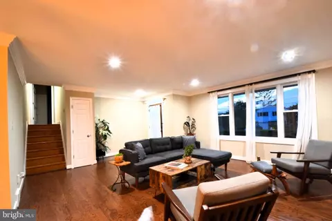 6015 Loretto St, Springfield, VA 22150 photo 4