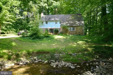 10011 Glenmere Rd, Fairfax, VA 22032