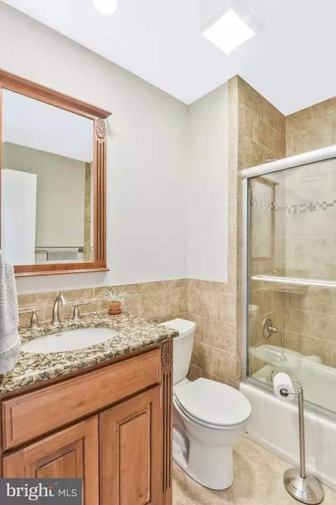 5988 Queenston St, Springfield, VA 22152 photo 23