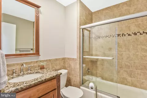 5988 Queenston St, Springfield, VA 22152 photo 22