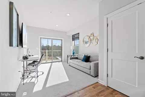 Entry Way - 4664 Westfields Blvd, Chantilly, VA 20151 photo 11 of 14