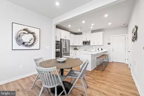 Dining - 4664 Westfields Blvd, Chantilly, VA 20151 photo 1 of 1