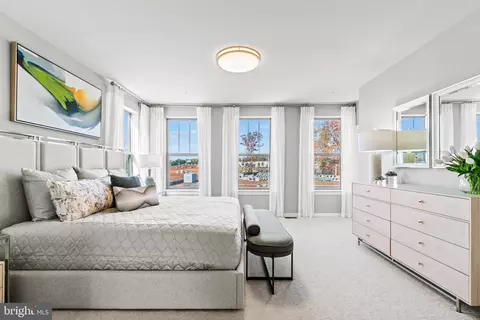 Bedroom - 4664 Westfields Blvd, Chantilly, VA 20151 photo 5 of 8