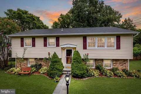 6023 Marilyn Dr, Alexandria, VA 22310