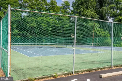 Exterior - 7600 Tremayne Pl #307, Mclean, VA 22102 photo 7 of 7