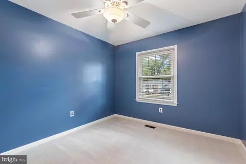 Bedroom - 8807 Hayload Ct, Springfield, VA 22153 photo 7 of 9