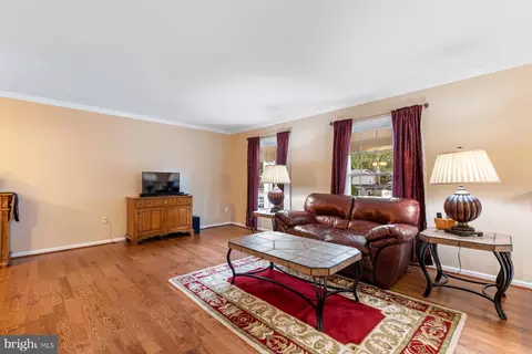 Living - 8807 Hayload Ct, Springfield, VA 22153 photo 1 of 5