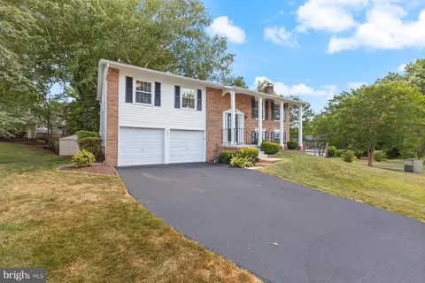 Exterior - 8807 Hayload Ct, Springfield, VA 22153 photo 2 of 9