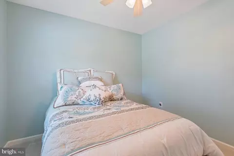 Bedroom - 8807 Hayload Ct, Springfield, VA 22153 photo 5 of 9
