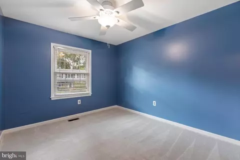Bedroom - 8807 Hayload Ct, Springfield, VA 22153 photo 6 of 9