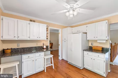 Kitchen - 8807 Hayload Ct, Springfield, VA 22153 photo 3 of 3