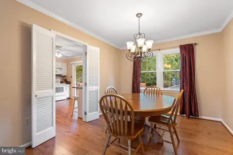 Dining - 8807 Hayload Ct, Springfield, VA 22153 photo 2 of 3