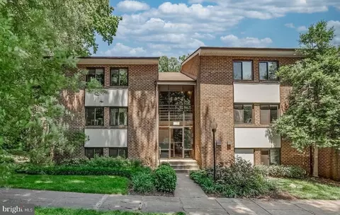 1420 Northgate Sq #1420-22A, Reston, VA 20190